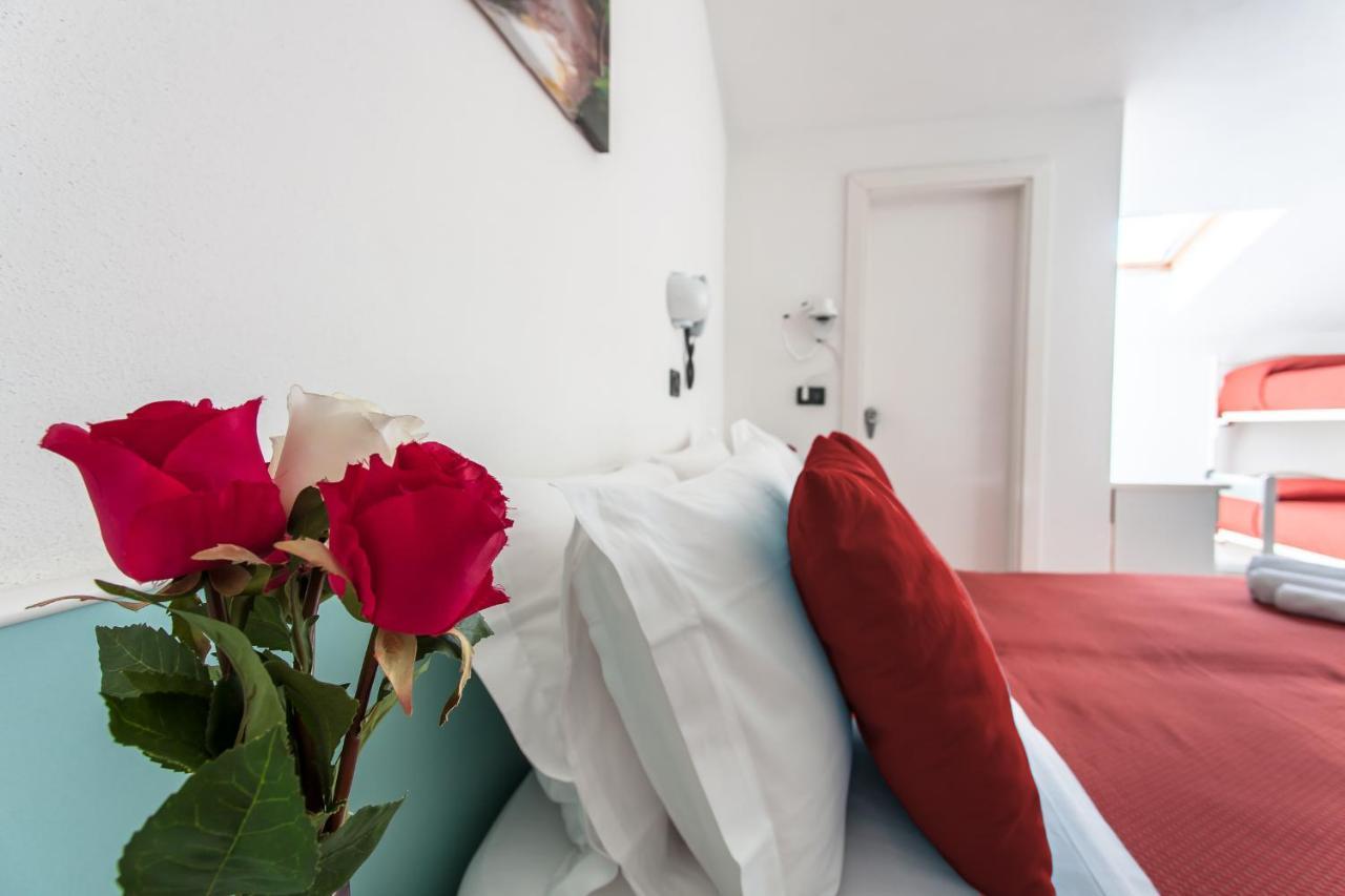 Hotel Giove Dipendenza Hotel Fiamma เชเซนาติโก ภายนอก รูปภาพ
