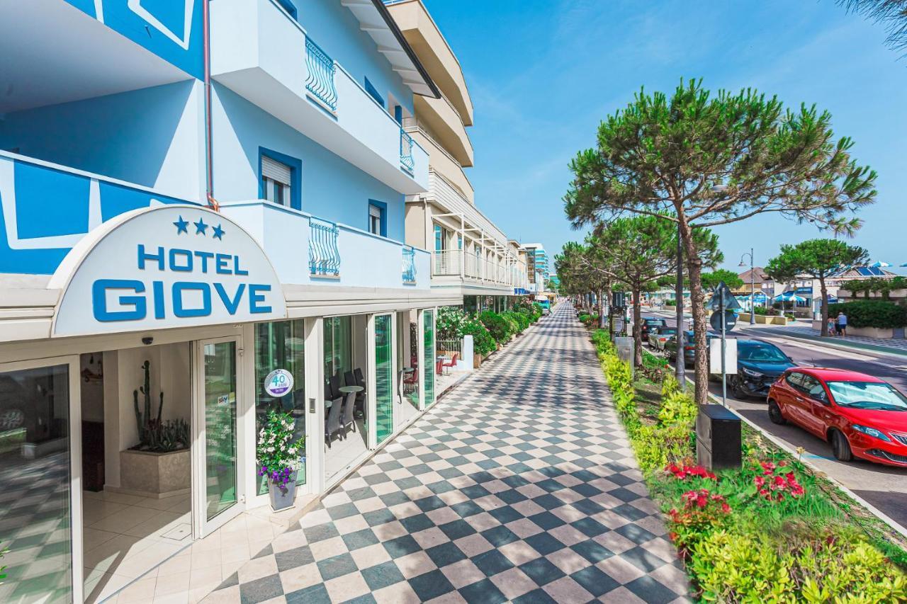 Hotel Giove Dipendenza Hotel Fiamma เชเซนาติโก ภายนอก รูปภาพ